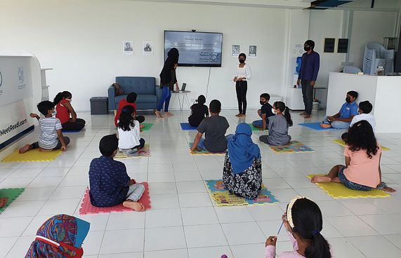 ލިޔުންތެރިކަމަށް ދަ ސާކަލްގެ ހަރުދަނާ ފިޔަވަޅެއް