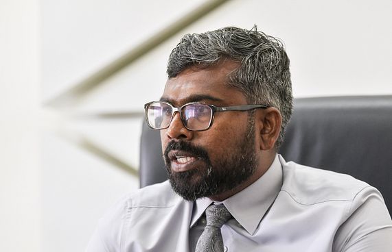 ބިން ވިއްކައިގެން އެއް ބިލިއަން ލިބުނު: އާތިފު