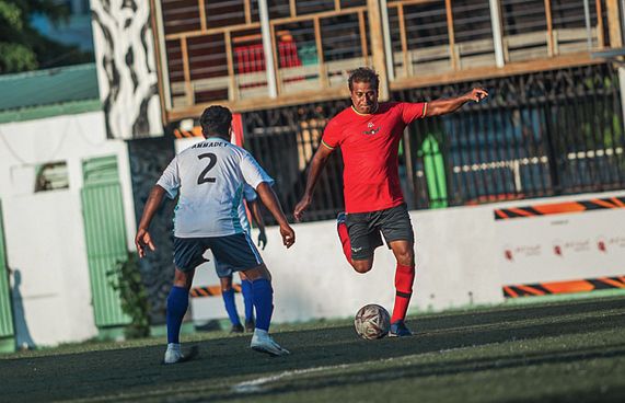 ވެޓެރަންސް ލީގު: ބުރު ބަލިކޮށް ގްރާންޑޭއަށް އުންމީދެއް