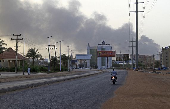 ސޫދާންގެ އެތައް ހާސް ބަޔަކު ވެރިރަށުން ބޭރަށް