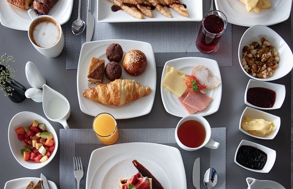 އީދުދުވަހު ޑިސްކައުންޓާއެކު މާގިރި ހޮޓެލްގެ ބްރެކްފަސްޓް