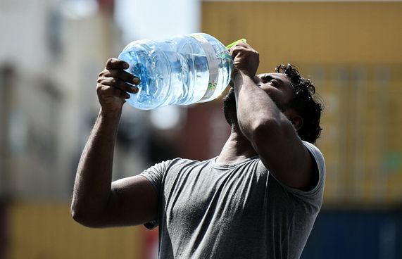 ގަދަ ހޫނުން ފިހެނީ، މޫސުމީ ނުރައްކާ އޮތީ ކުރިއަށް!