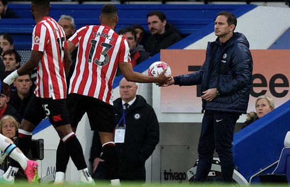 ލަމްޕާޑާ އެކު ޗެލްސީ ވިދިވިދިގެން ފަސް މެޗުން ބަލި