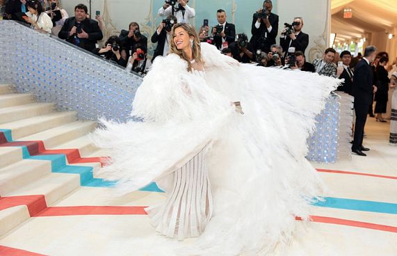 ދެކެން އެންމެ ބޭނުންވި ތަރި ނުފެނި މެޓް ގާލާ ނިމިއްޖެ