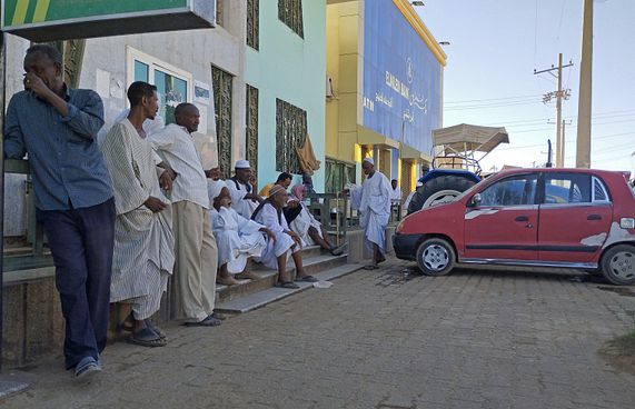 ކުރު މުއްދަތަކަށް ހަނގުރާމަ ހުއްޓަން އެއްބަސްވެއްޖެ