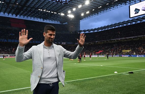 ވެކްސިންގެ ލުޔާ އެކު ޖޮކޮވިޗަށް އެމެރިކާގައި ކުޅެވޭނެ