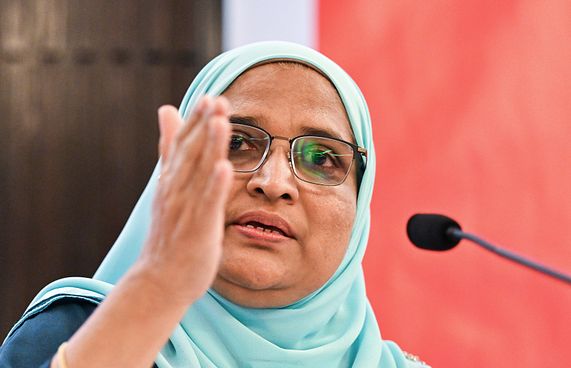 އާޒިމާގެ މައްޗަށް ކުރި ހުކުމް ފަސްކުރަން އަމުރުކޮށްފި