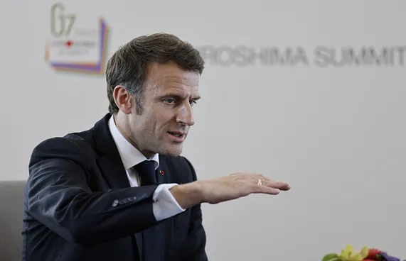 ޔަހޫދީން ހިތްހަމަޖައްސައިދޭން މެކްރޯން ވެސް އިޒްރޭލަށް