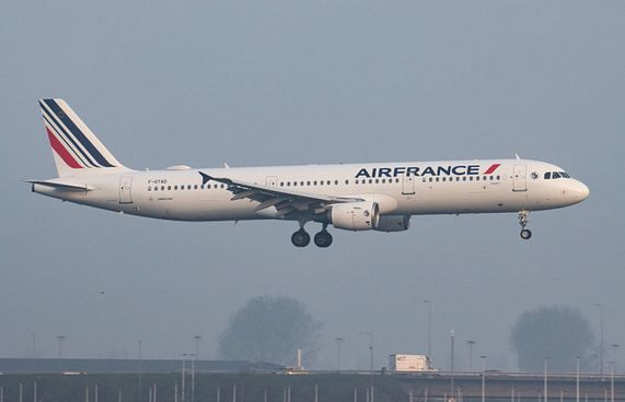 ތިމާވެއްޓަށްޓަކައި ފްރާންސުން ވައިގެ ދަތުރު މަދުކުރަނީ