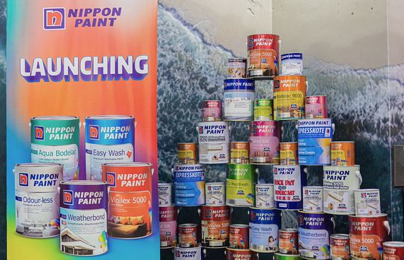 ނިޕޯން ބްރޭންޑުގެ ކުލަ އާއި ދަވާދު ވެލިގާއަށް