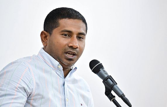 ގޭމްސްއަށް ނުދަނީ ދަތުރު ހަރަދު ބޮޑުކަމުން: މަހުލޫފް