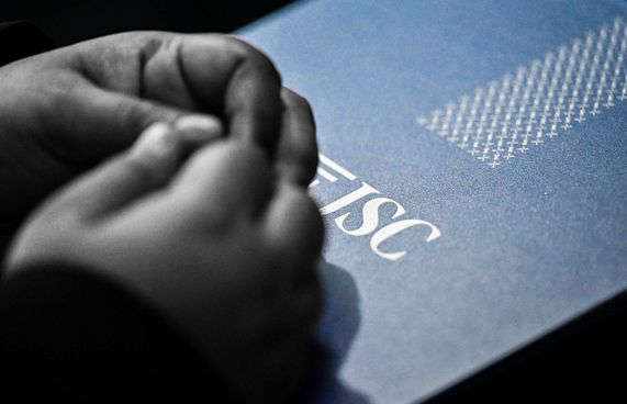 ފަނޑިޔާރުންނަށް ހުކުރު ނަމާދުގެ އިމާމުކަން ކުރެވޭނެ