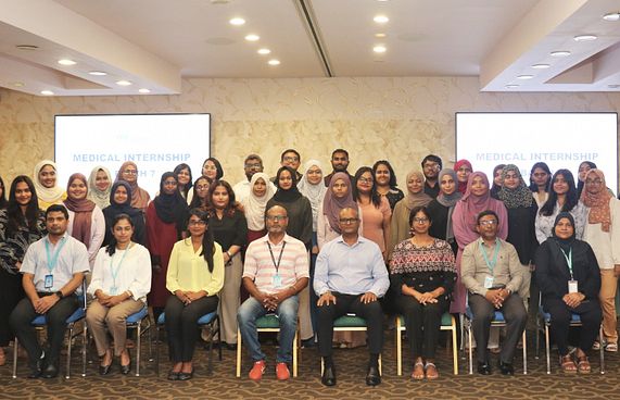 އިންޓާނުންނަށް އެލަވަންސް ދޭން ބޮޑެތި ޝަރުތުތަކެއް