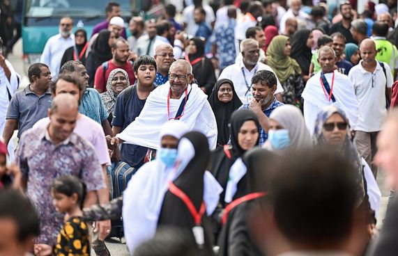 ރާއްޖެއިން ހައްޖަށް ދާ މީހުން ފުރަން ފަށައިފި