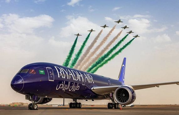 ލެވެންޑާ މަލުގެ ކުލައިން ރިޔާޒް އެއާ ދައްކާލައިފި