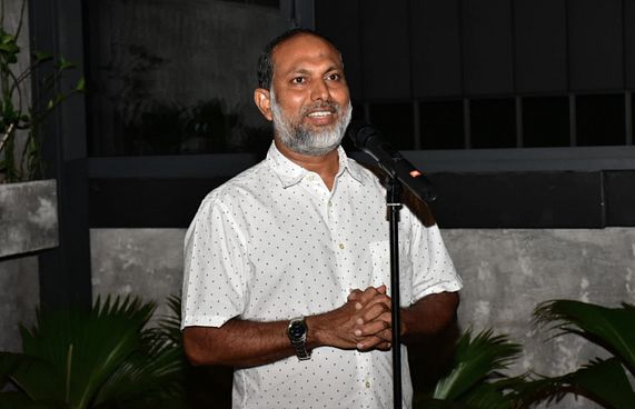 "އަދާލަތު ޕާޓީ އޮންނާނީ ފަސްނުޖެހި ރައްޔިތުންނާ އެކު"