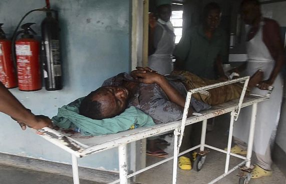 ޔޫގެންޑާގެ ސްކޫލަކަށް ހަމަލާދީ 38 ކުދިން މަރާލައިފި