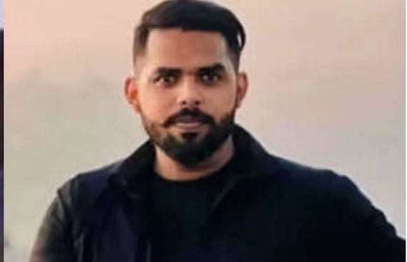 އިންޑިއާ ފުލުހުން ހޯދާ މީހާ އުޅެނީ ކަލާފާނު ޓީޗަރަކަށް