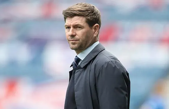 ޖެރާޑް ސައުދީ ލީގުގެ ޓީމަކާ ހަވާލުވެއްޖެ