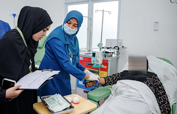 ކުޅުދުއްފުށީ ހޮސްޕިޓަލުން ކީމޯތެރަޕީ ދޭން ފަށައިފި