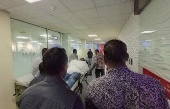 އަދީބުގެ ހާލު ދެރަވެގެން ހޮސްޕިޓަލުގައި ފަރުވާދެނީ