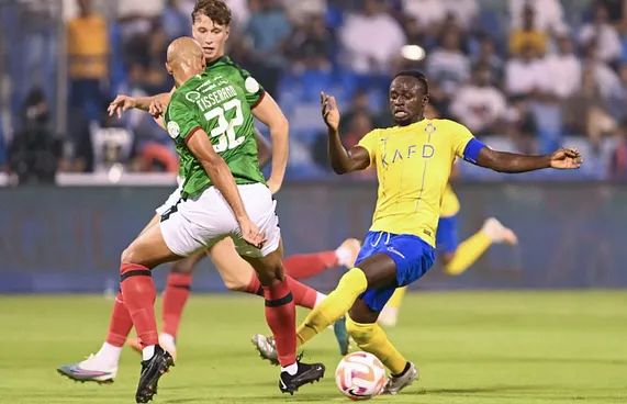 މާނޭ ލަނޑު ޖެހިޔަސް ރޮނާލްޑޯ ނެތި ނަސްރު ބަލިވެއްޖެ