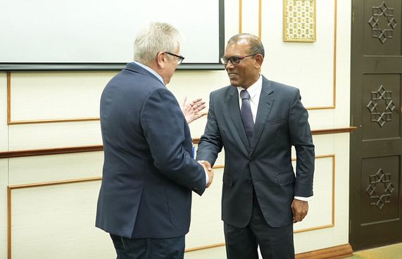 ޔާމީން މިނިވަންކޮށްދިނުމަށް ނަޝީދު އީޔޫ އަށް