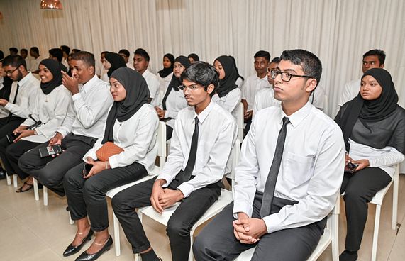 ޔުނިވާސަލް ހަރަދުގައި 5 ދާއިރާއިން ކިޔެވުމުގެ ފުރުސަތު