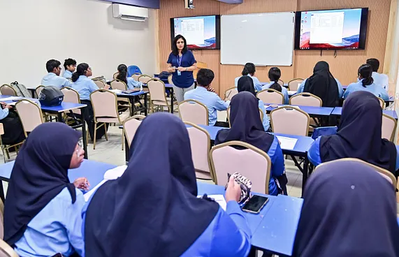 ވީއައިއެޗްއެސްގެ އެޑްމިޝަނަށް ބޮޑު ތަރުހީބެއް