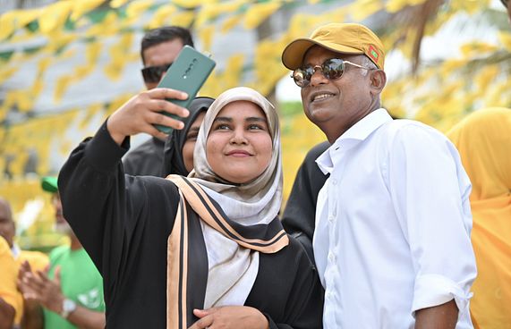 ގޮތް ނުނިންމާ ތިބި މީހުން އަންނަނީ ގުޅެމުން: ރައީސް