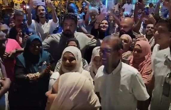 ޔާމީން މިނިވަންކުރަން ފާތުންއާއެކު ނަޝީދު އަޑުއުފުލައިފި