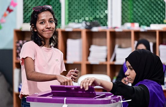 ފުރަތަމަ ވޯޓު: ތަޖުރިބާ ތަފާތު، ބޮޑު ހިތްހަމަޖެހުމެއް