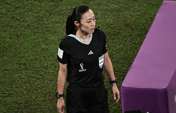 އޭޝިއަން ކަޕްގައި ފުރަތަމަ ފަހަރަށް އަންހެން ރެފްރީން