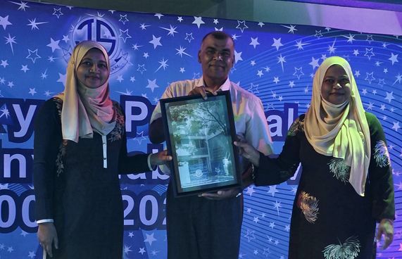 ހަސަން، 18 އަހަރަށް ފަހު ޖަމާލުއްދީން ސްކޫލާ ދުރަށް