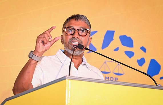 ޕީޕީއެމް ލިސްޓުތަކުގައި އޮތީ ނާމާންކަމާއި ބިރު:އިލްހާމް