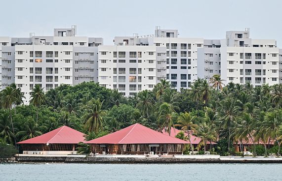 އިންޑިއާގެ އެހީގައި އިތުރު 4،000 ފްލެޓް އަޅަނީ