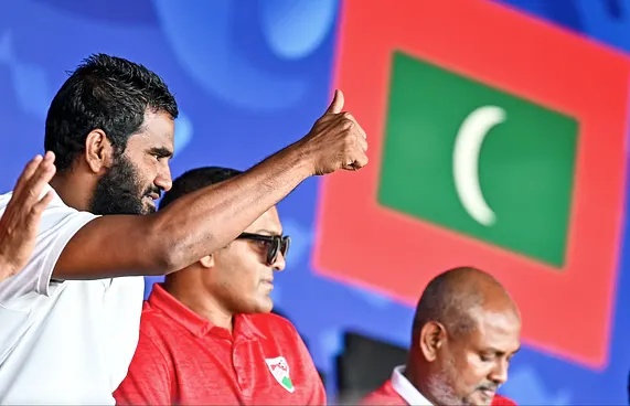 ތިން އަހަރަށް ފަހު ދަގަނޑޭ ގައުމީ ޓީމަށް