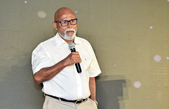 "ވިޔަފާރިވެރިންގެ ޖަމިއްޔާ އޮތީ ބަޔަކު ހިސޯރުކޮށްފައި"