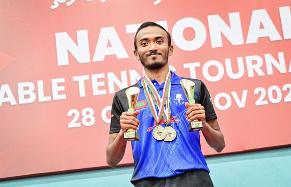 މުންސިފް ބަލިކޮށް ގައުމީ ތަށި ޝައްފާން ދިފާއުކޮށްފި