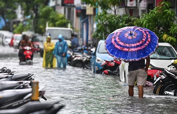 ބޯކޮށް ވާރޭވެހި މާލެ އާއި ހުޅުލެ ފެނުއަޑީގައި