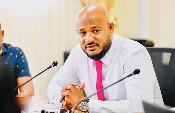 ޝުޖާއު ބާރަށު ދާއިރާ އަށް ވާދަކުރައްވަނީ