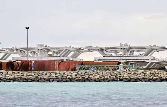 އެފްކޮންސްގެ ޖޫރިމަނާ ކޯޓުން ފަސްކޮށެއް ނުދިން