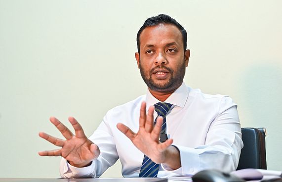 މަސައްކަތްކުރާނީ ތާރީހުގެ ކުރިން ބްރިޖް ނިންމަން