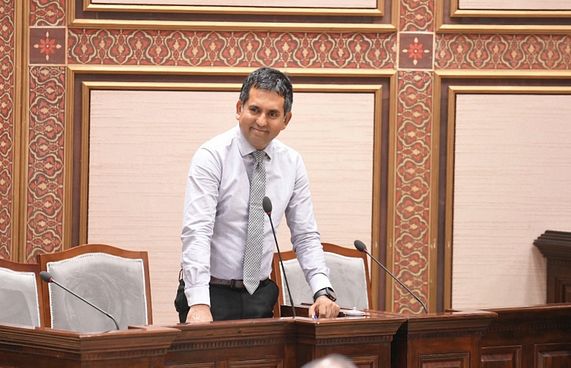 މިނިސްޓަރަށް ދޭ ނޯޓިސް ތިން ދުވަހަށް ކުރު ކުރަނީ!