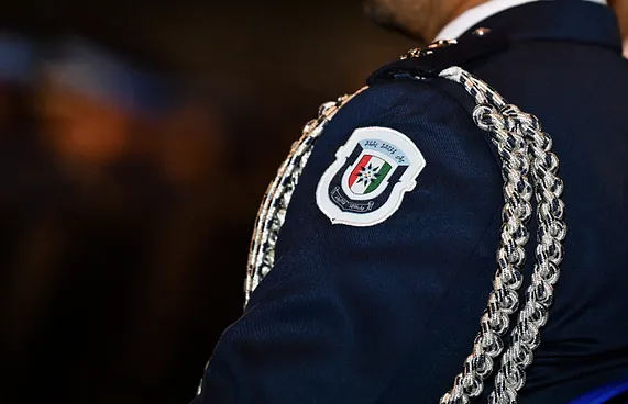 އޮފިސަރުންނަށް ވަޒީފާދިނުން ހުއްޓުވި އަމުރު ބާތިލްނުކުރި