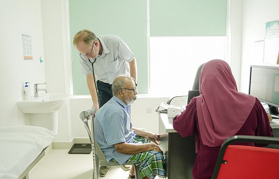 ޓްރީ ޓޮޕްގެ ހެލްތު ކޭމްޕެއް ޅ. އަތޮޅު ހޮސްޕިޓަލްގައި