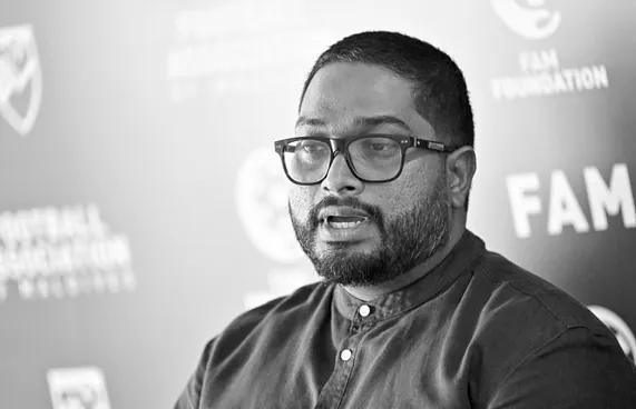 ބައްސާމް ވިދާޅުވަނީ ޕެންޓްހައުސްއަކީ އޭނާގެ ތަނެއް ނޫނޭ