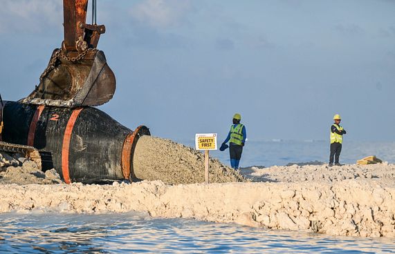 ގާ ހުދުވާތީ ބިން ހިއްކުން މަޑުޖައްސާލަން އެދިއްޖެ