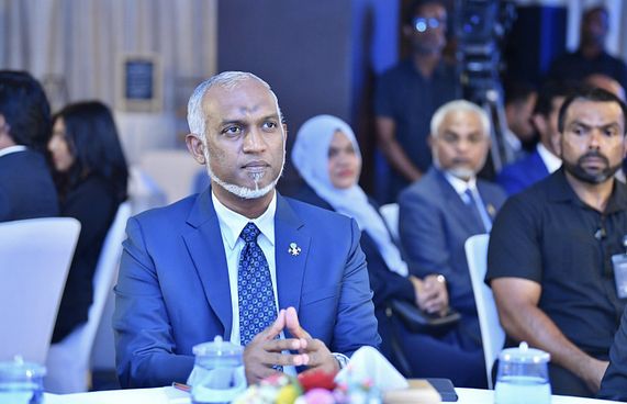 އެޒްއީޒެޑްގެ ފުރަތަމަ ޕްރޮޖެކްޓަކީ ސޯލާ ޕްރޮޖެކްޓެއް