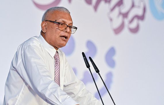 "ރައީސް މުއިއްޒަށް ވުރެ ގާބިލް އެހެން ބޭފުޅަކު ނެތް"